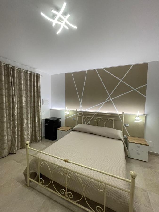 Allivigne Rooms & Pool Полиньяно-а-Маре Экстерьер фото