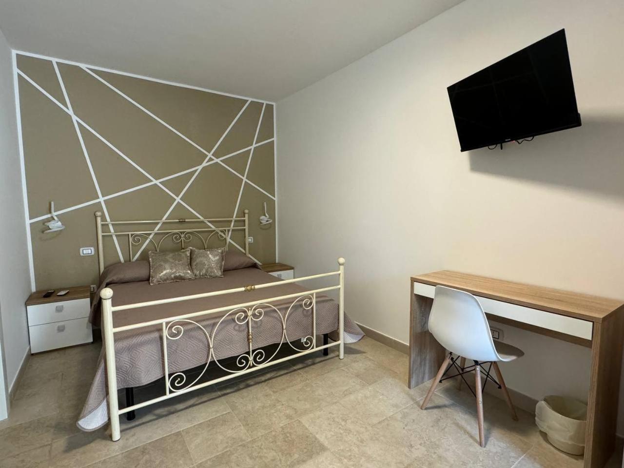Allivigne Rooms & Pool Полиньяно-а-Маре Экстерьер фото