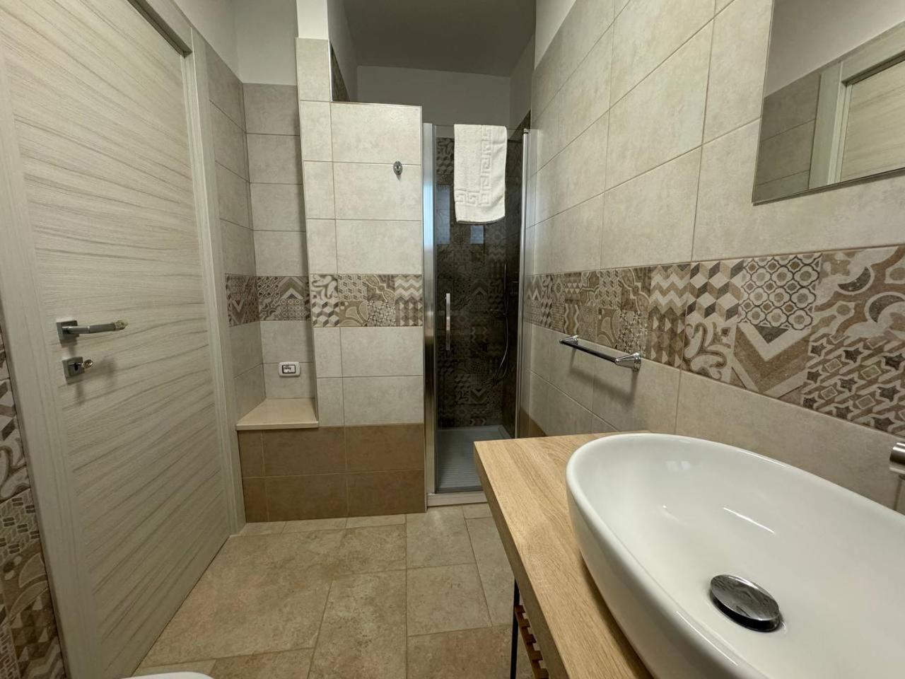 Allivigne Rooms & Pool Полиньяно-а-Маре Экстерьер фото